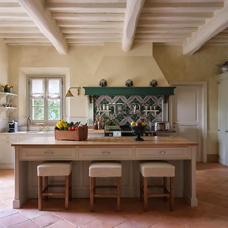 Отель Rosewood Castiglion Del Bosco 5*
